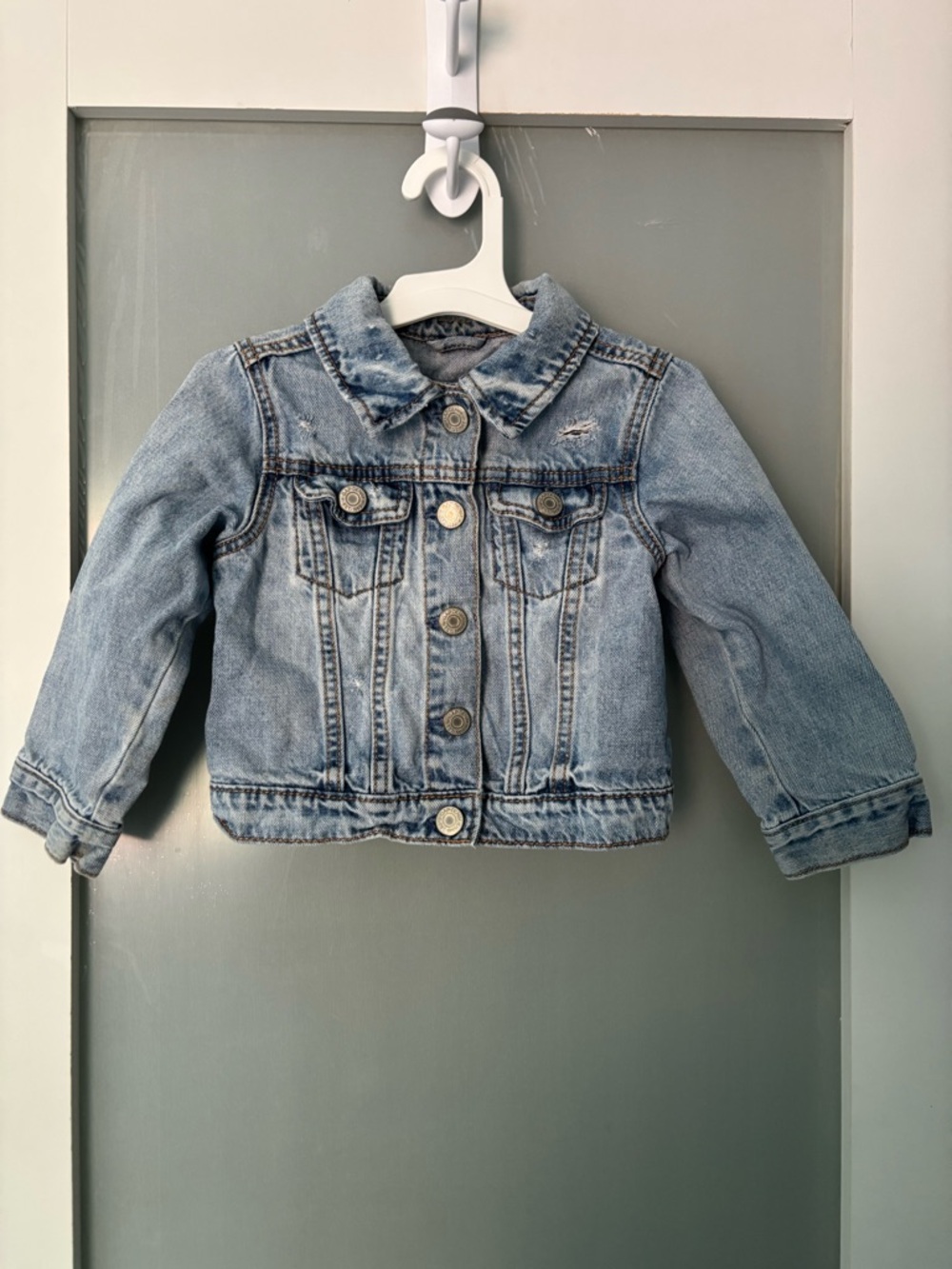 Gap Kids Distressed Denim Jacket 3T Light Wash Jean Jacket